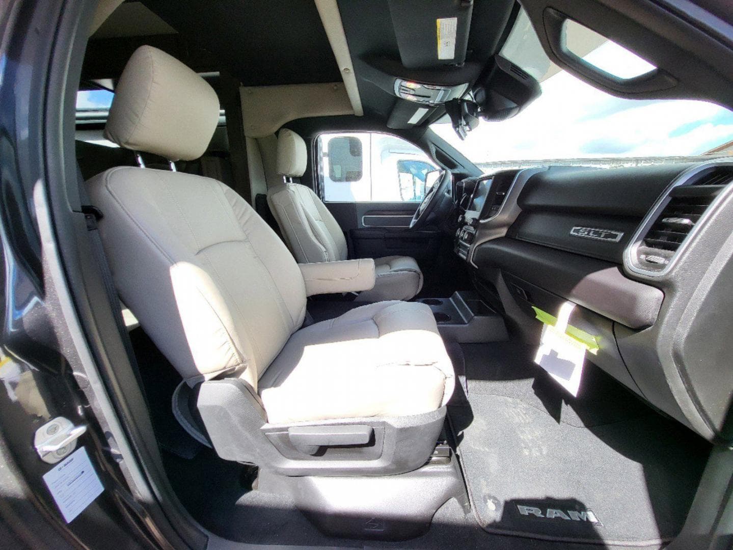 2025 Dynamax 2025 Dynamax Isata 3 - thumbnail 9