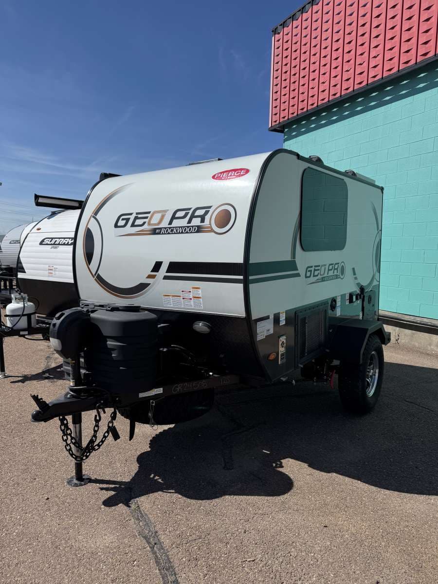 2025 Forest River RV 2025 Forest River RV Rockwood - thumbnail 3