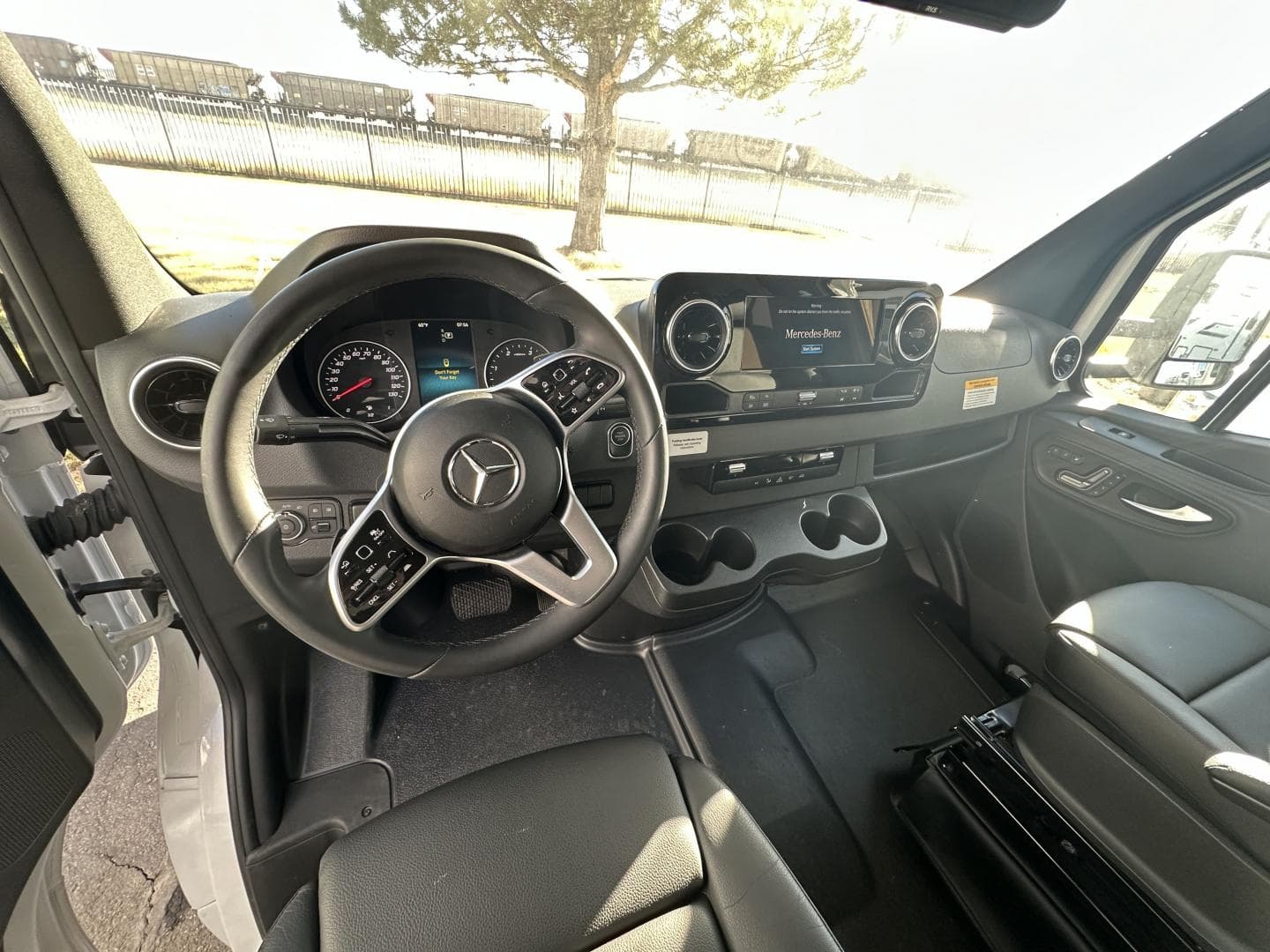 2025 Thor Motor Coach 2025 Thor Motor Coach Chateau - thumbnail 7