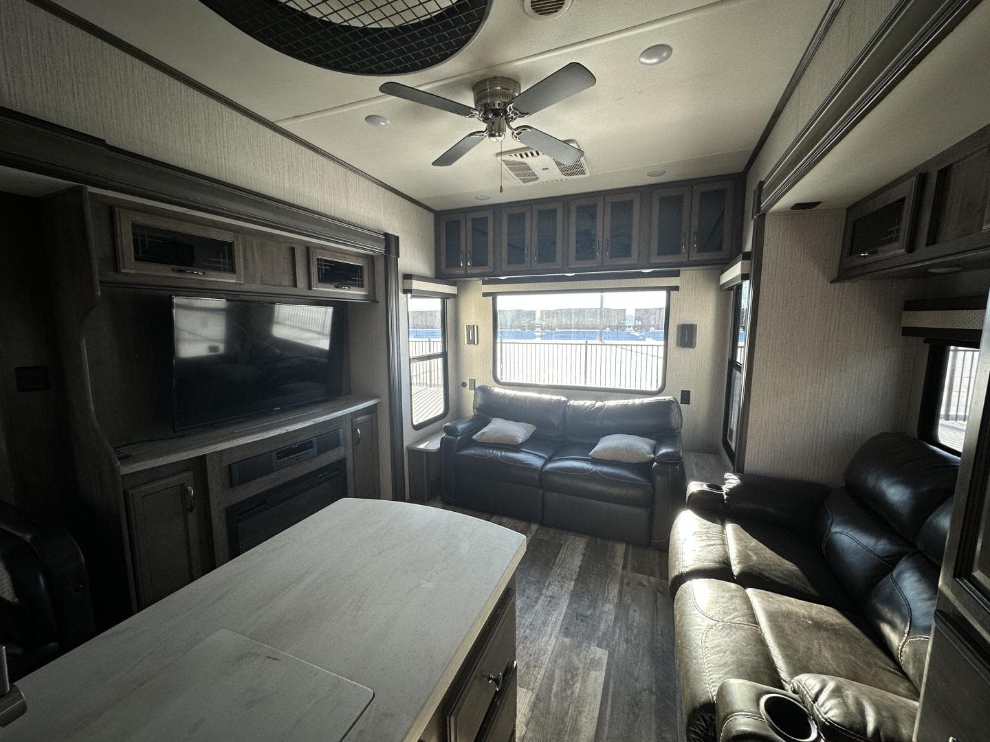 2021 Forest River RV 2021 Forest River RV Sandpiper - thumbnail 16