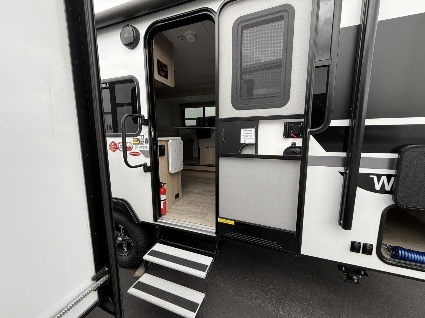 2025 Winnebago 2025 Winnebago Micro Minnie - thumbnail 8