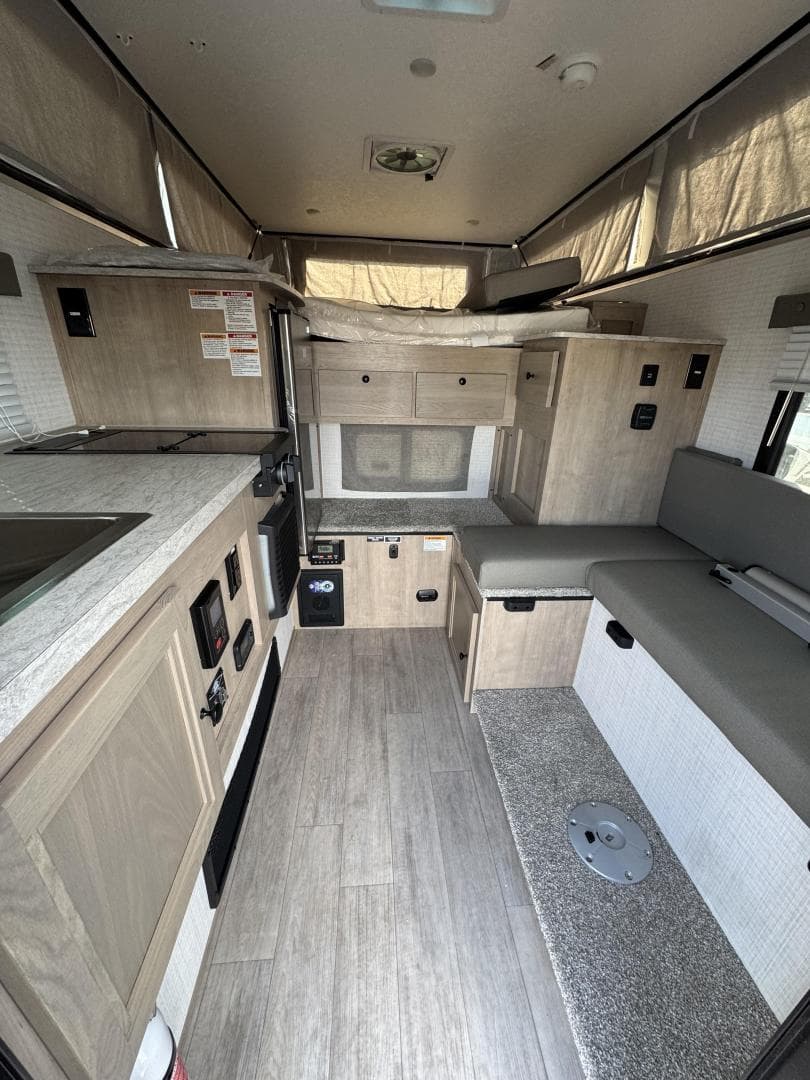 2025 Palomino 2025 Palomino Backpack Truck - thumbnail 5