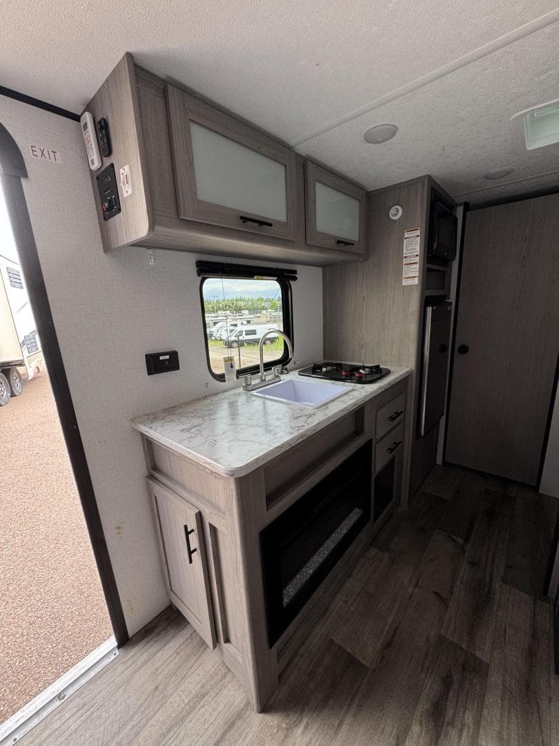 2024 Dutchmen 2024 Dutchmen Coleman - thumbnail 8