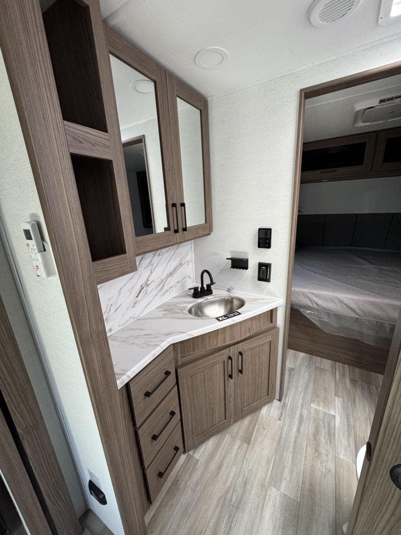 2025 Alliance RV 2025 Alliance RV Delta - thumbnail 12