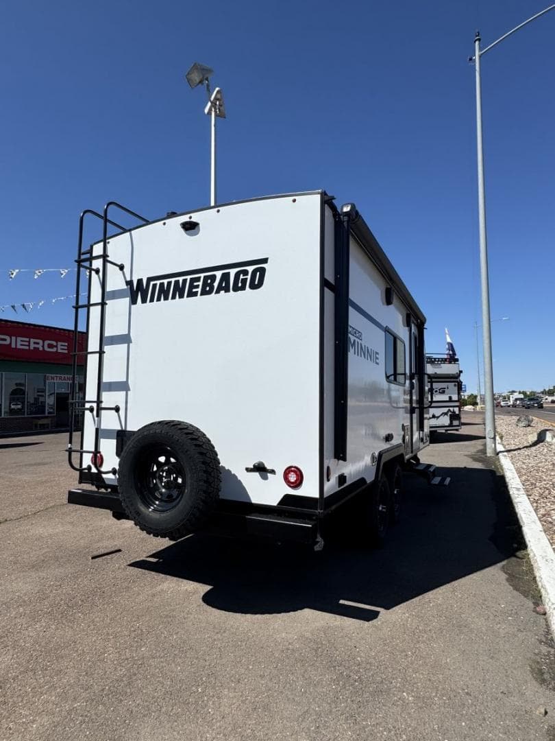 2025 Winnebago 2025 Winnebago Micro - thumbnail 3