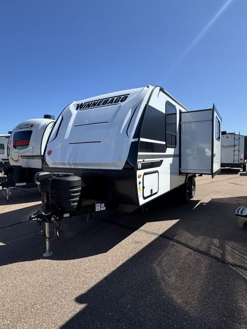 2025 Winnebago 2025 Winnebago Micro - thumbnail 2