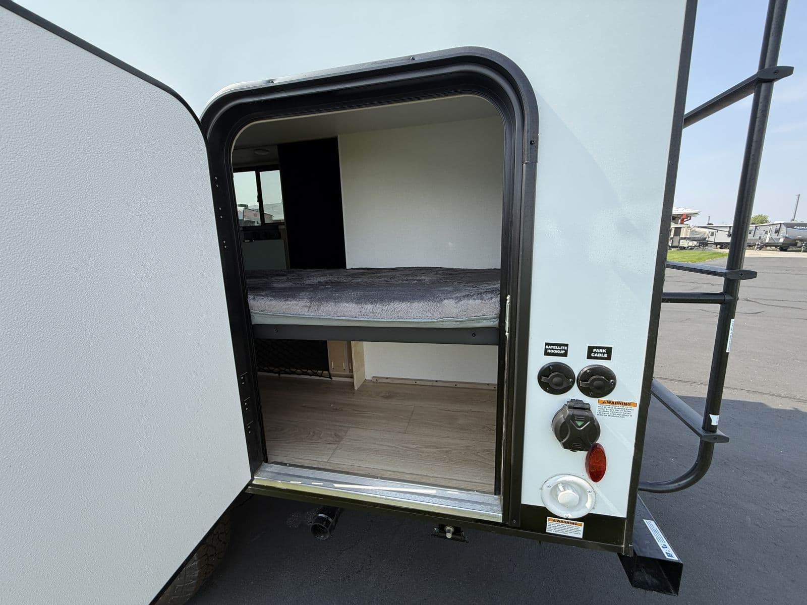 2025 Winnebago 2025 Winnebago Micro - thumbnail 6