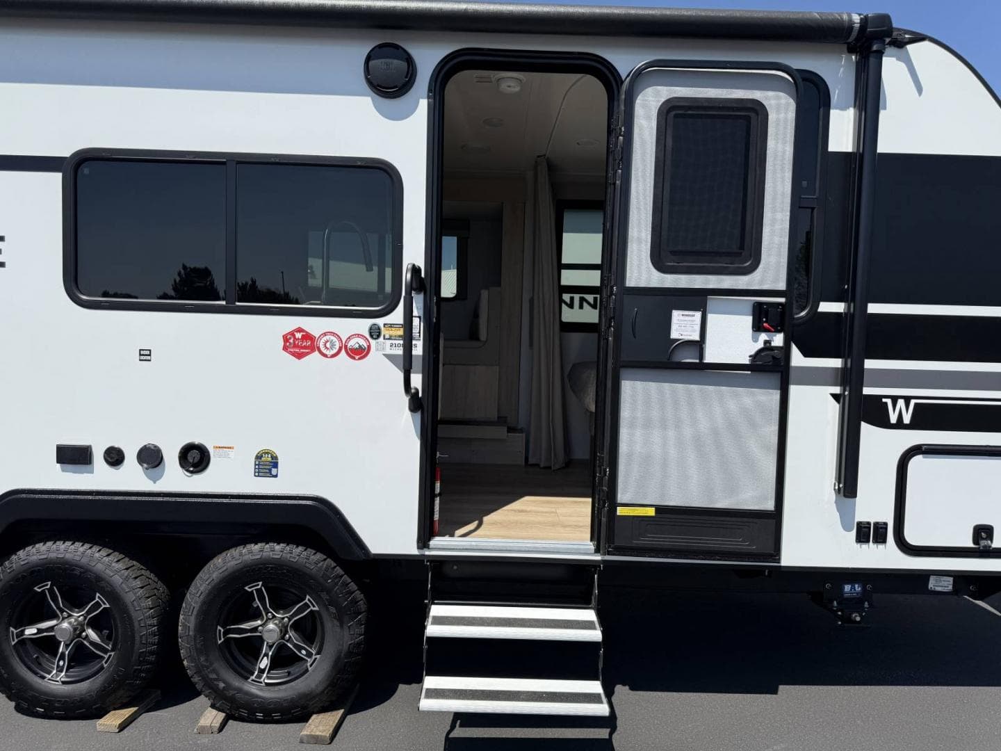 2025 Winnebago 2025 Winnebago Micro Minnie - thumbnail 8