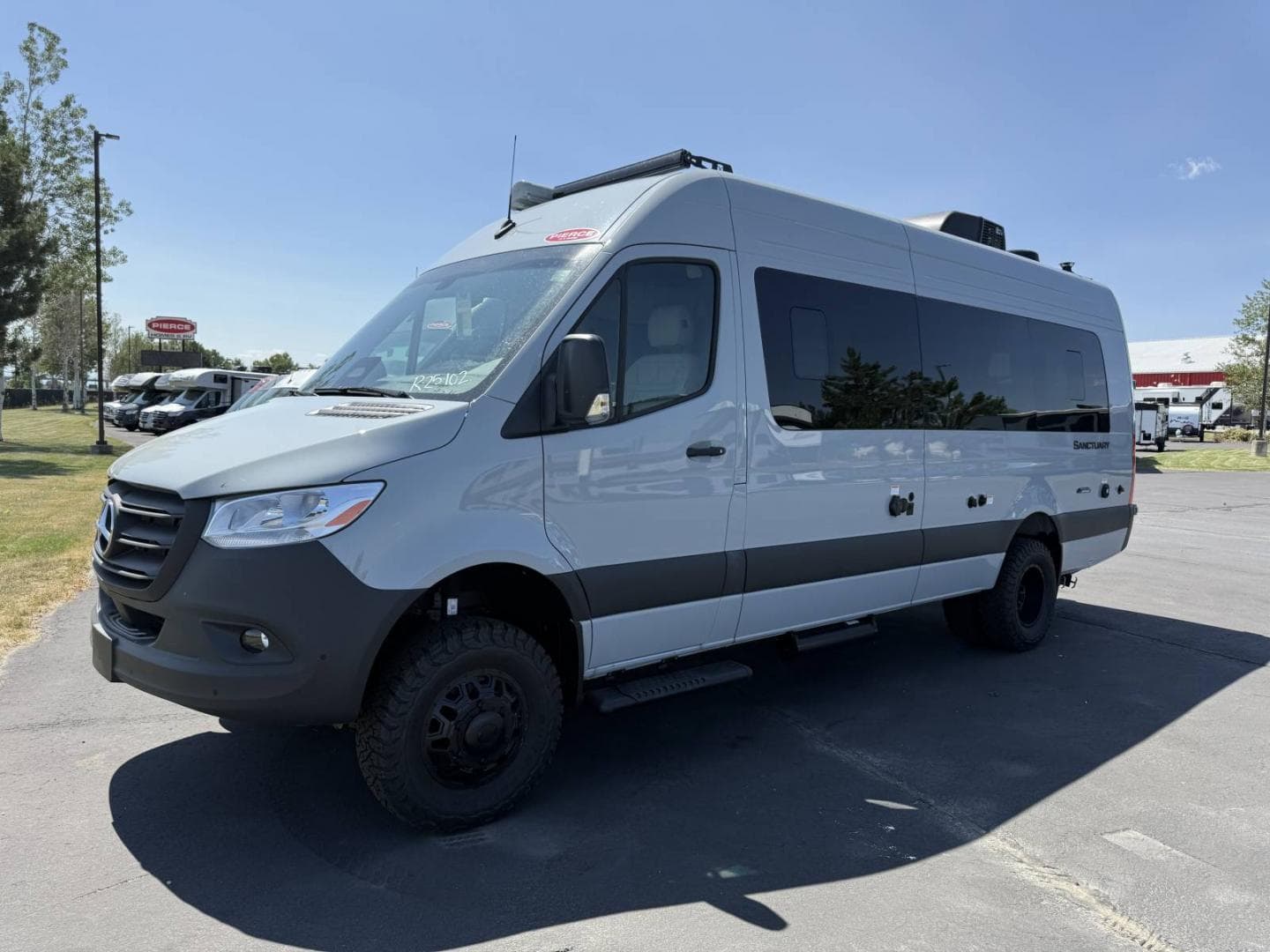 2026 Thor Motor Coach 2026 Thor Motor Coach Sanctuary - image 1