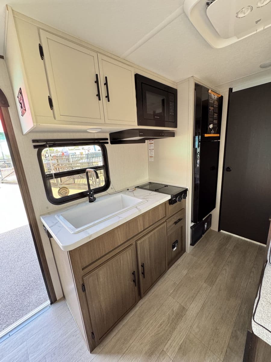 2026 Forest River RV 2026 Forest River RV Avenger - thumbnail 6