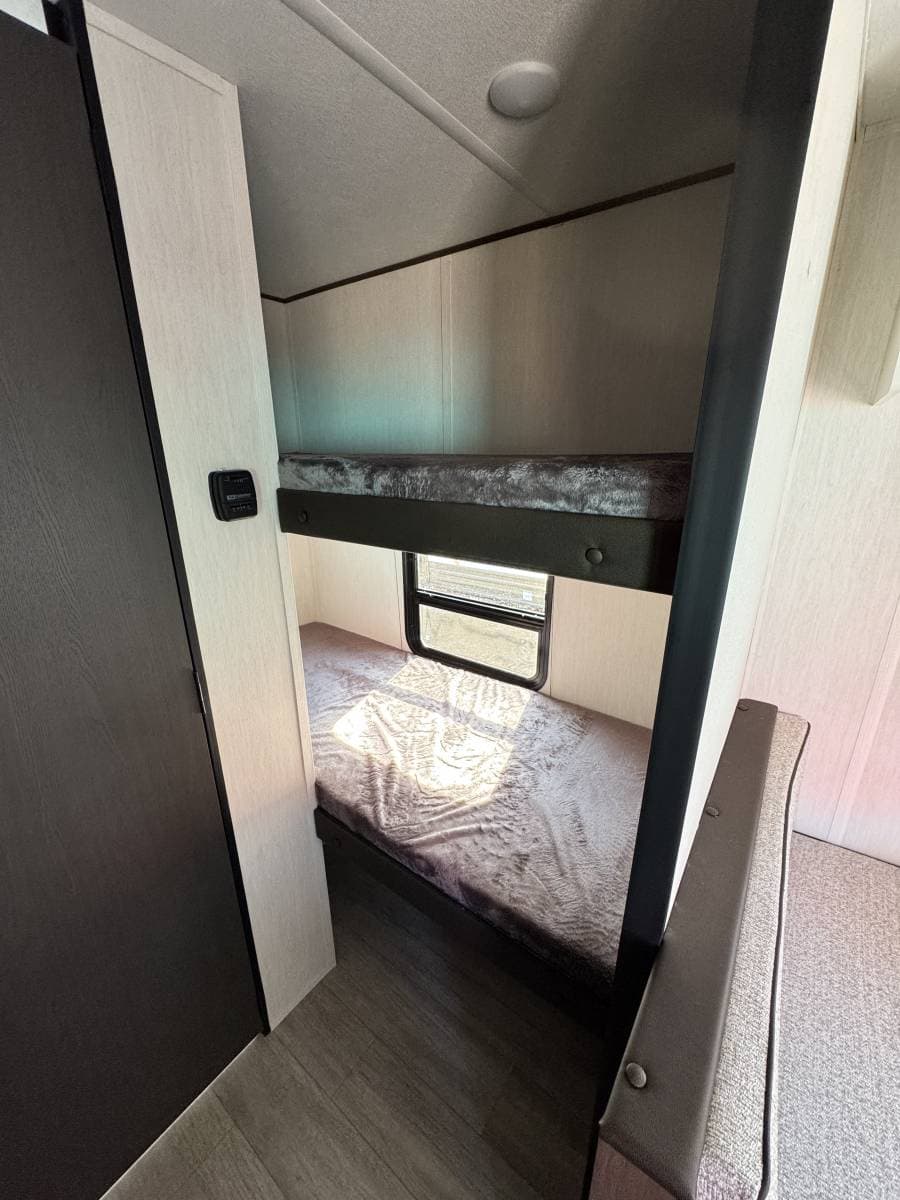 2026 Forest River RV 2026 Forest River RV Avenger - thumbnail 7