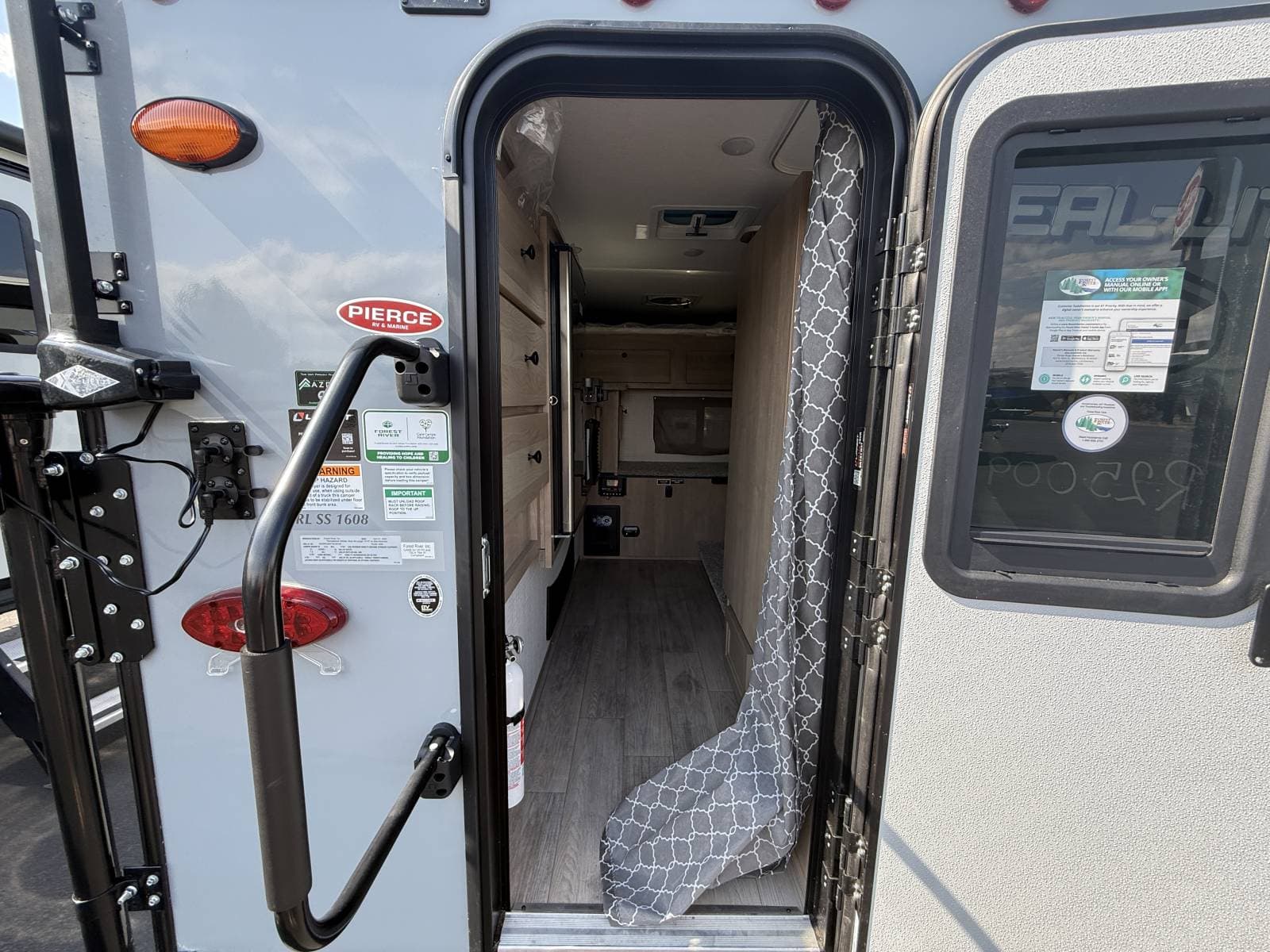 2026 Palomino 2026 Palomino Real Lite - thumbnail 9