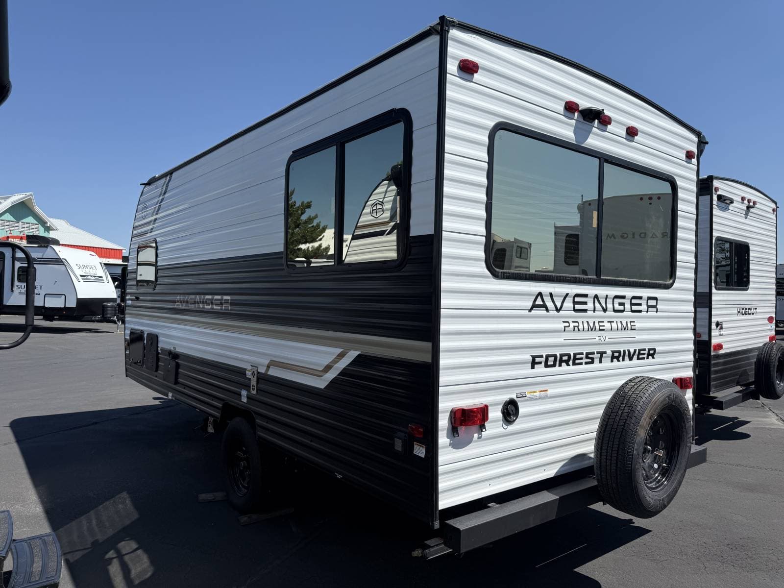 2026 Prime Time RV 2026 Prime Time RV Avenger - thumbnail 2