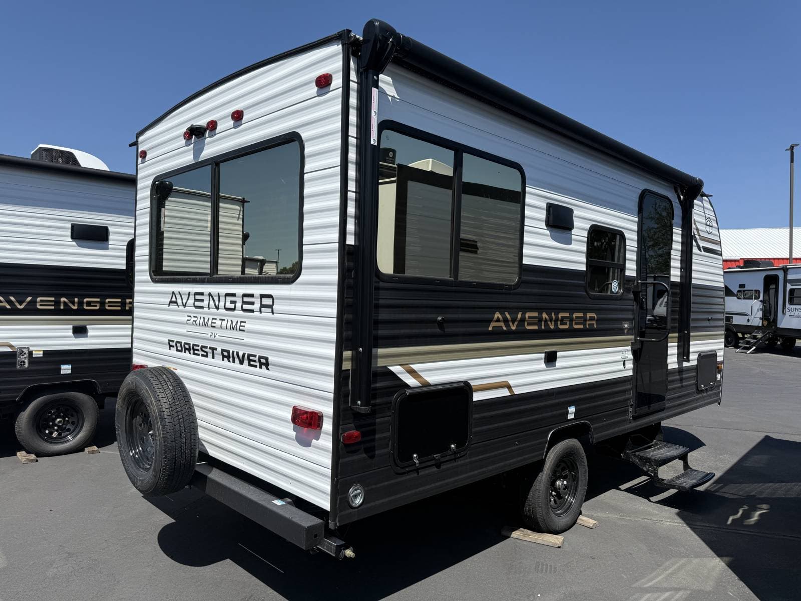 2026 Prime Time RV 2026 Prime Time RV Avenger - thumbnail 3