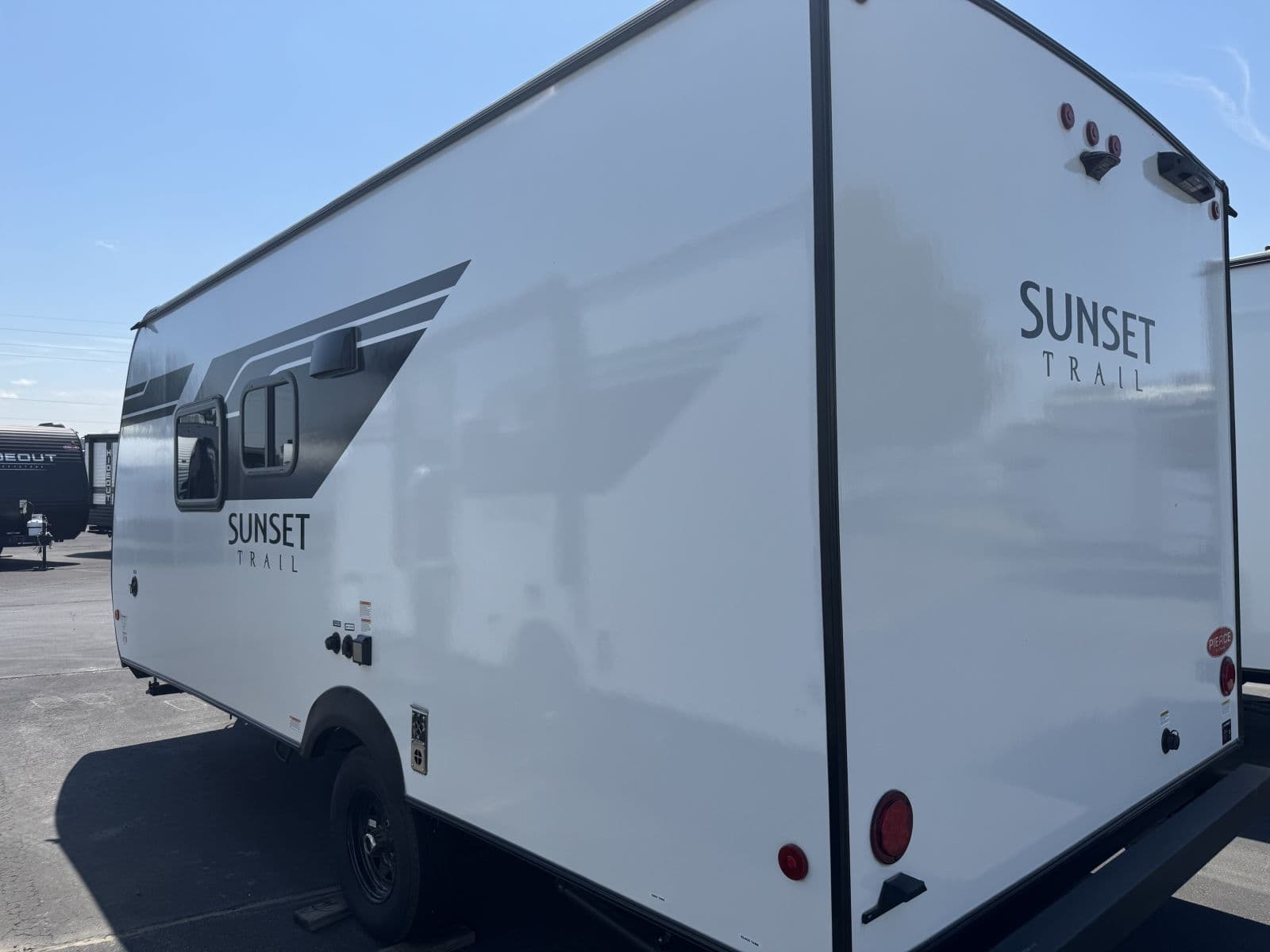 2026 Keystone RV 2026 Keystone RV Sunset Trail - thumbnail 4