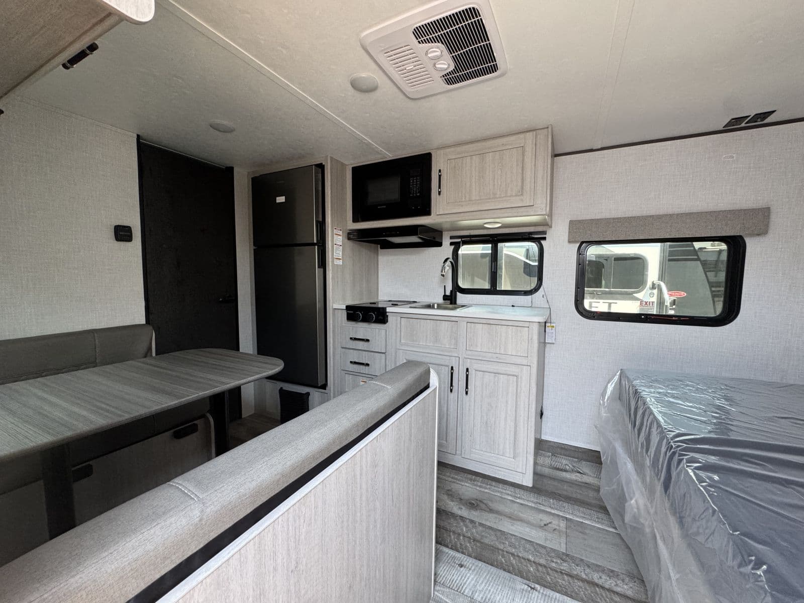 2026 Keystone RV 2026 Keystone RV Sunset Trail - thumbnail 8