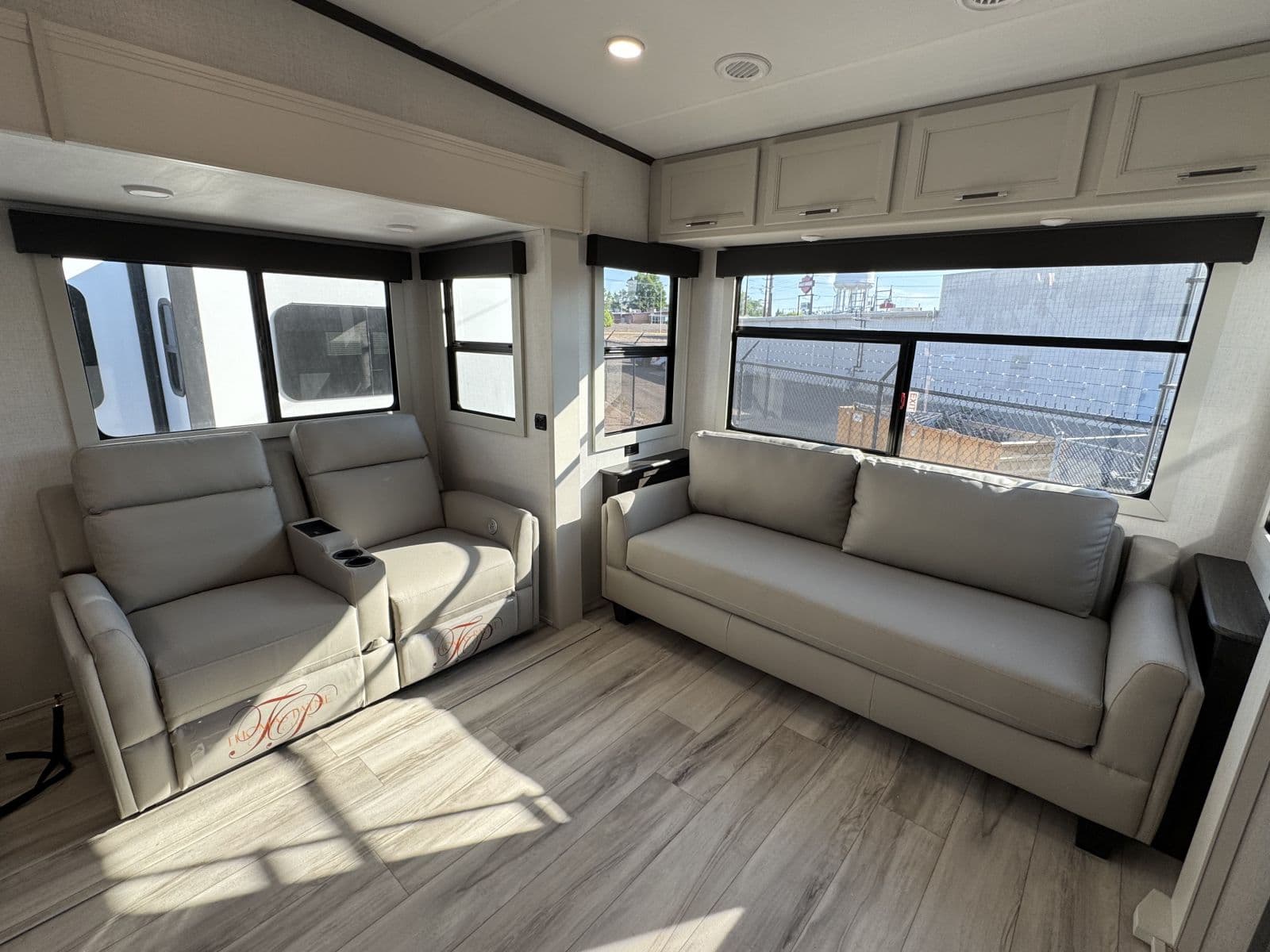 2026 Keystone RV 2026 Keystone RV Arcadia Super Lite - thumbnail 11