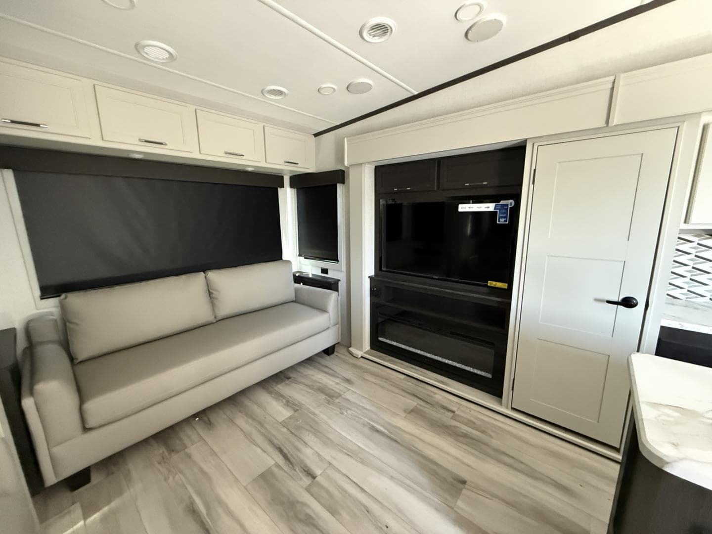 2026 Keystone RV 2026 Keystone RV Arcadia Super Lite - thumbnail 17