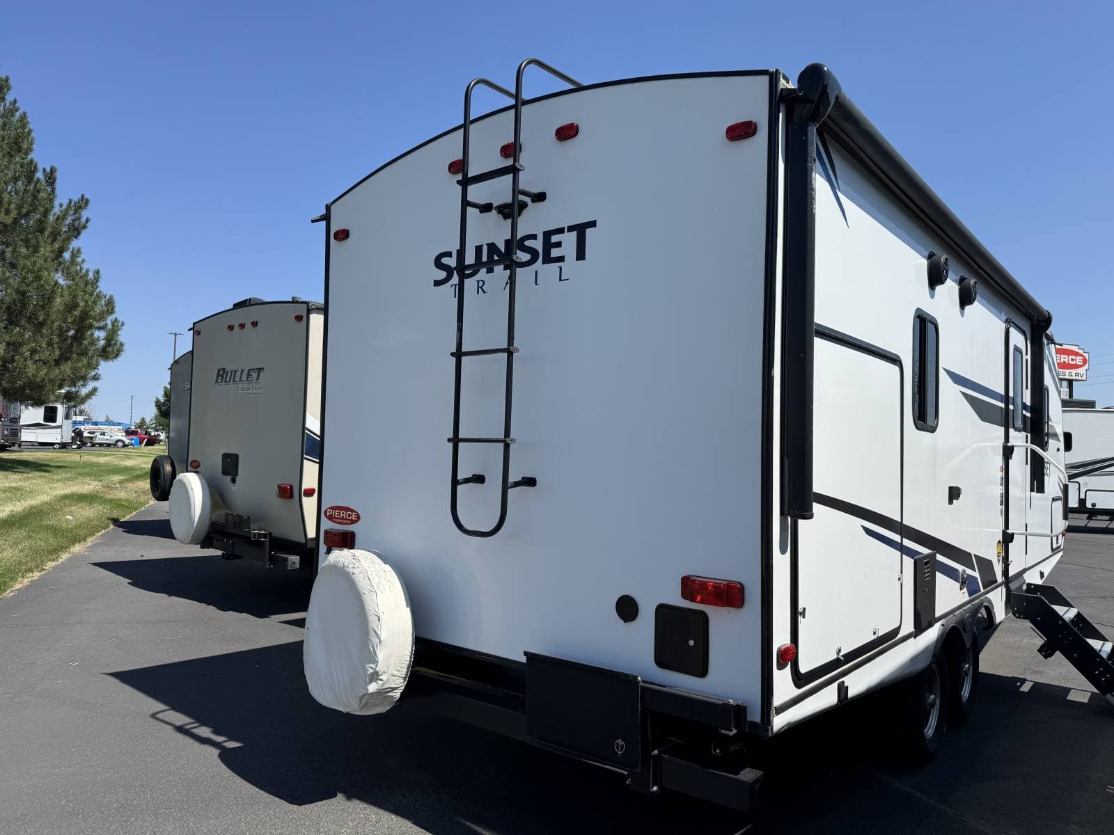 2021 CrossRoads RV 2021 CrossRoads RV Sunset Trail - thumbnail 2