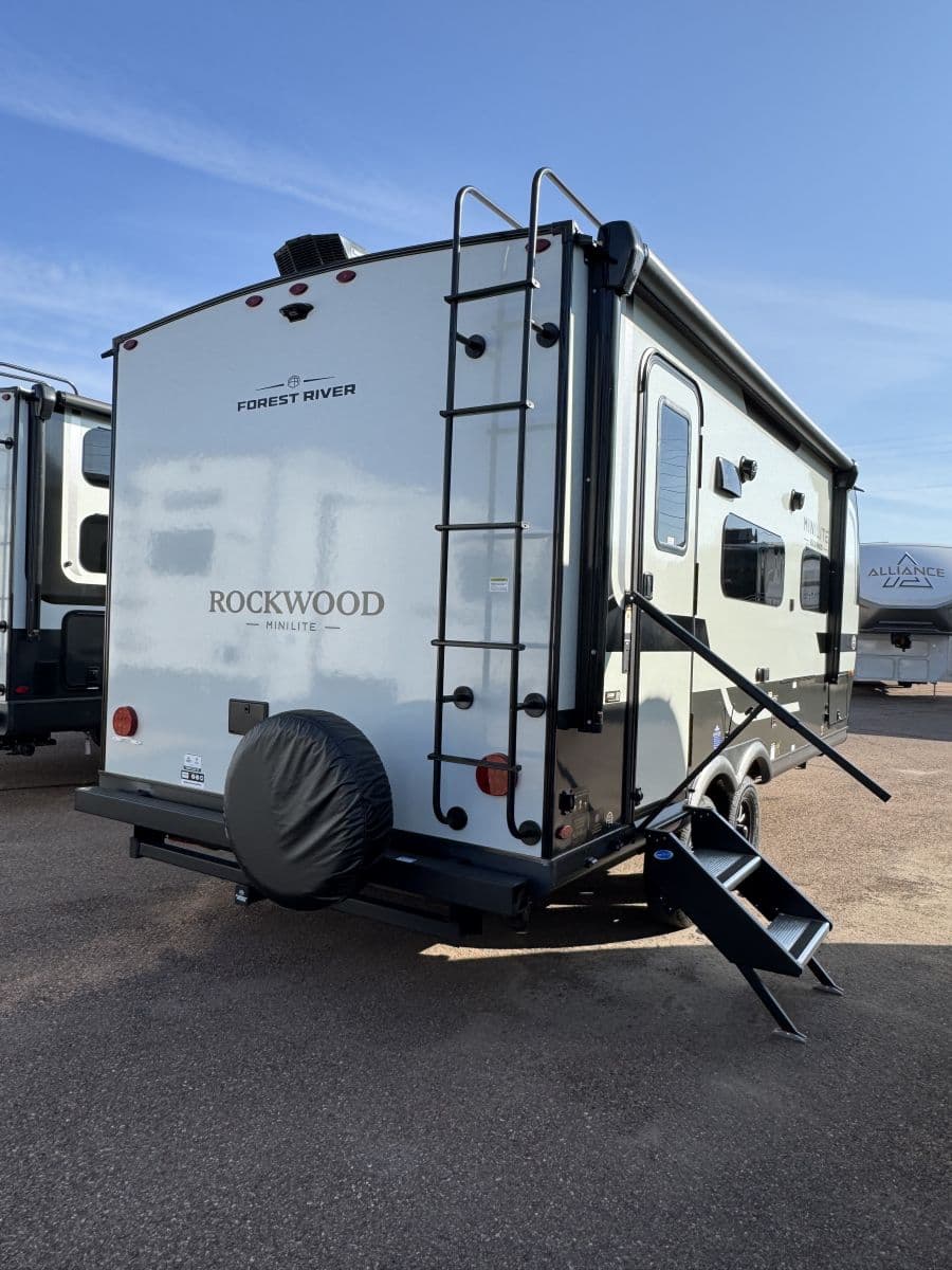 2026 Forest River RV 2026 Forest River RV Rockwood Mini Lite - thumbnail 3