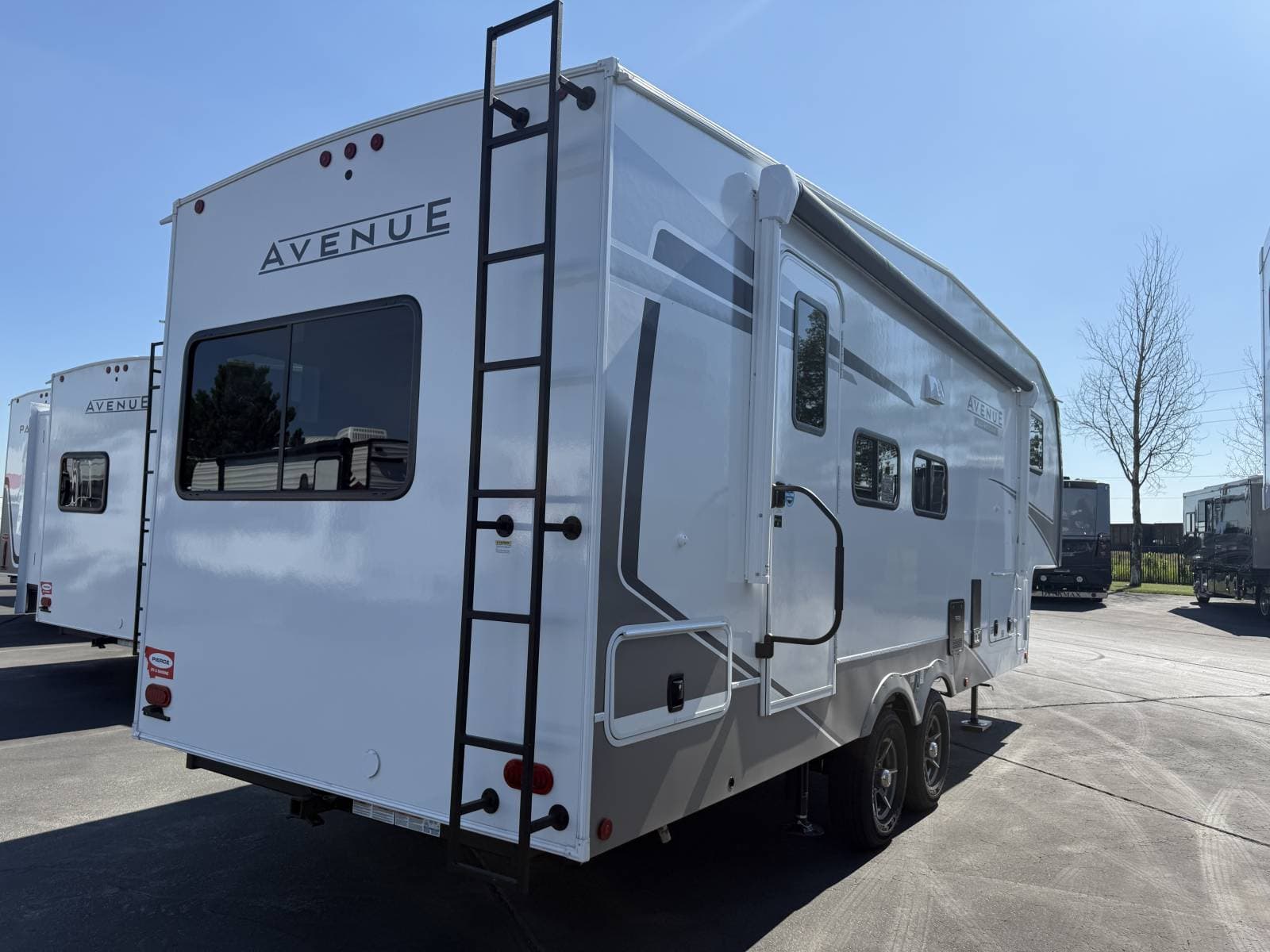 2026 Alliance RV 2026 Alliance RV Avenue All Access - thumbnail 3