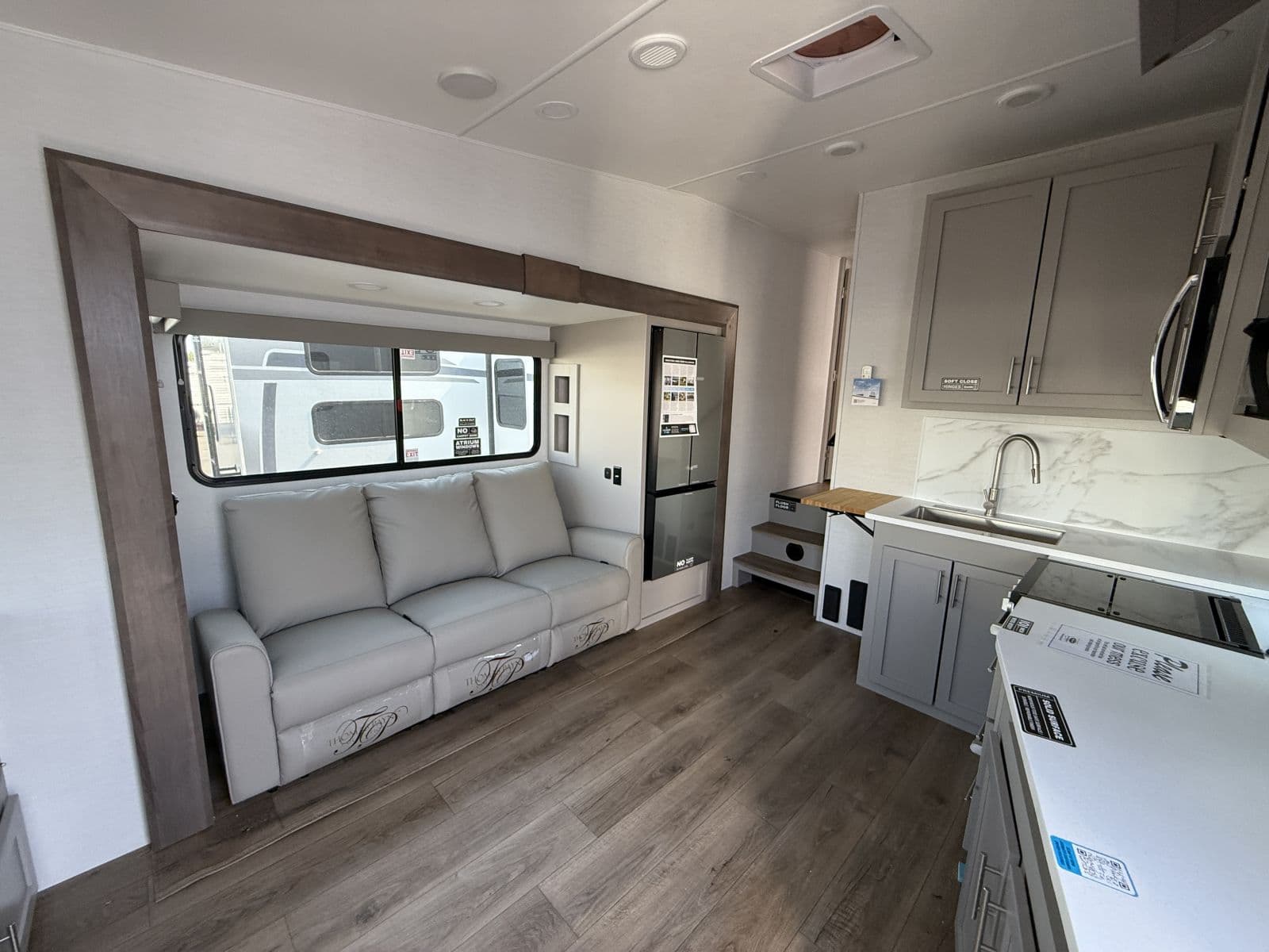 2026 Alliance RV 2026 Alliance RV Avenue All Access - thumbnail 16