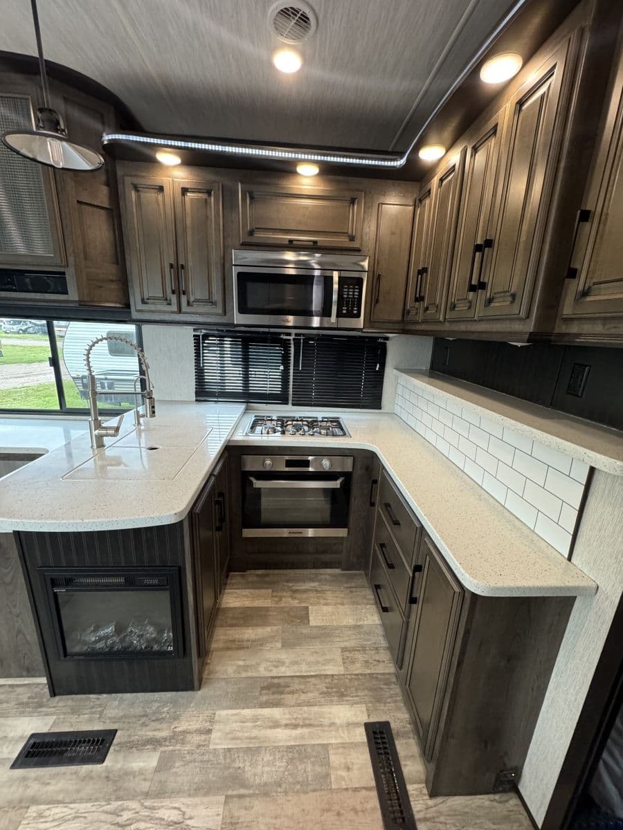 2019 Heartland 2019 Heartland Cyclone - thumbnail 11