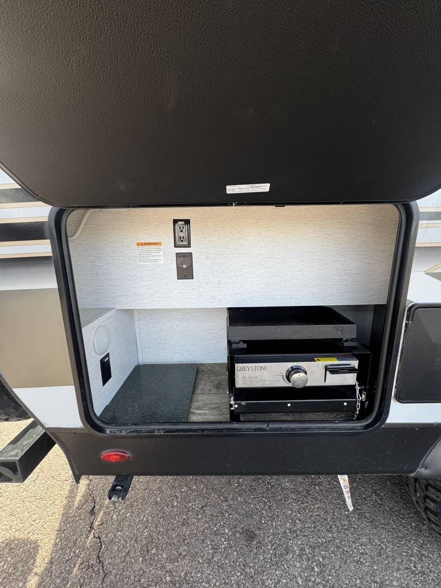 2024 Sunset Park RV Manufacturing 2024 Sunset Park RV Manufacturing Voltage - thumbnail 5