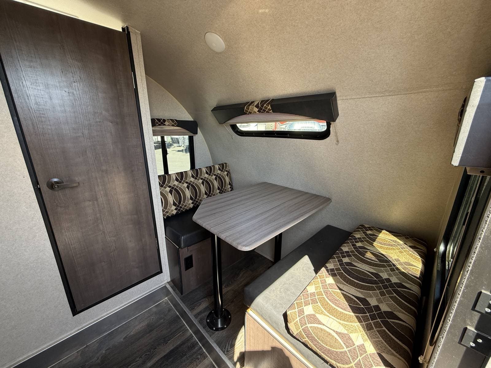 2019 Sunset Park RV Manufacturing 2019 Sunset Park RV Manufacturing Sunray - thumbnail 9