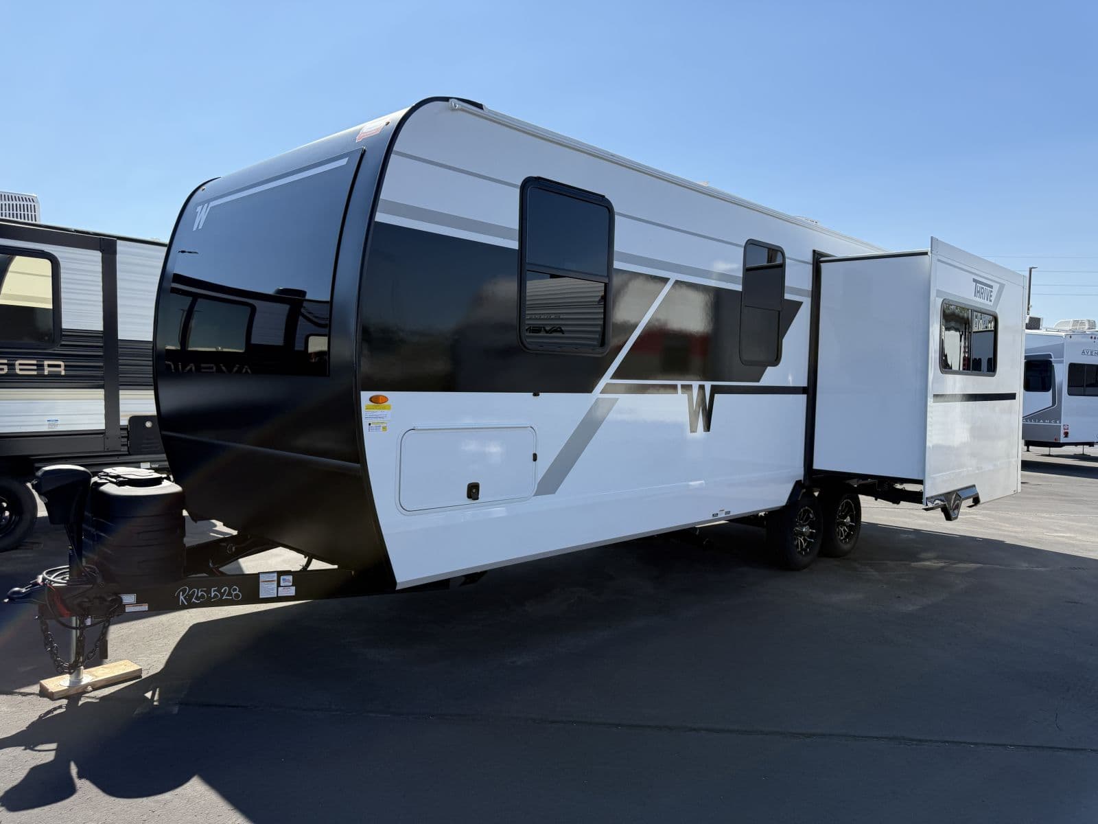 2026 Winnebago 2026 Winnebago Thrive - image 1