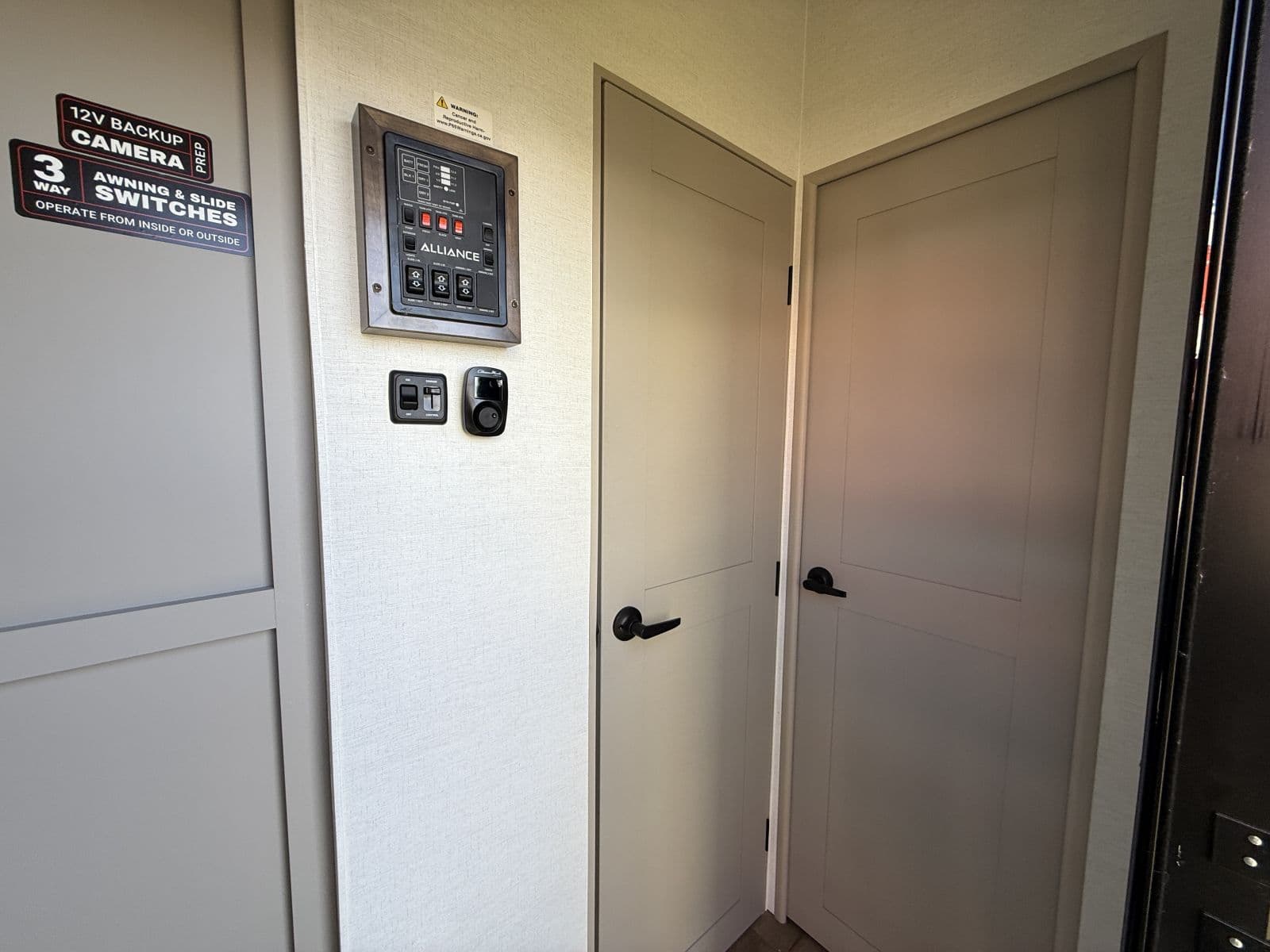 2026 Alliance RV 2026 Alliance RV Valor - thumbnail 11