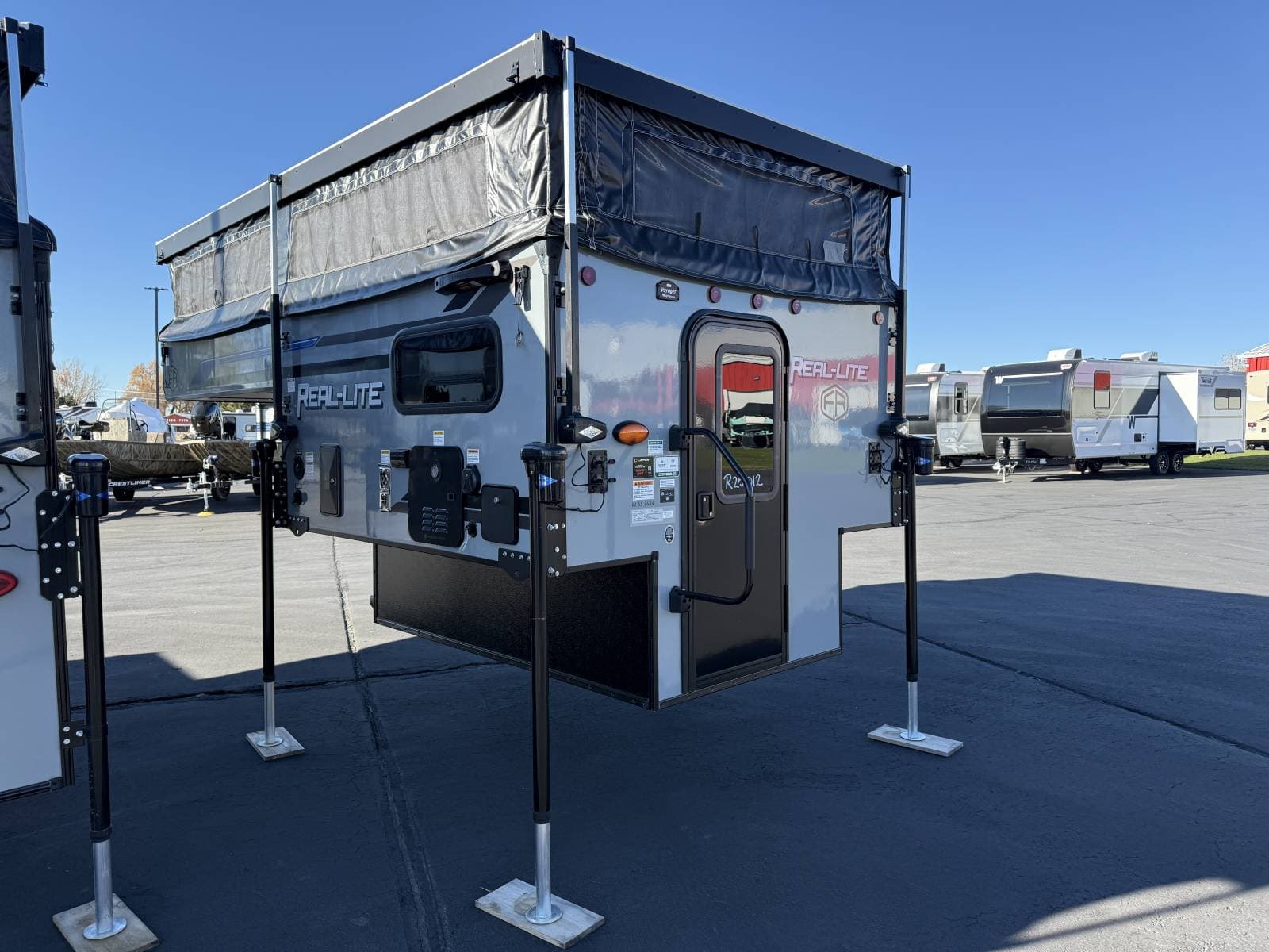 2026 Palomino 2026 Palomino Real Lite - thumbnail 4