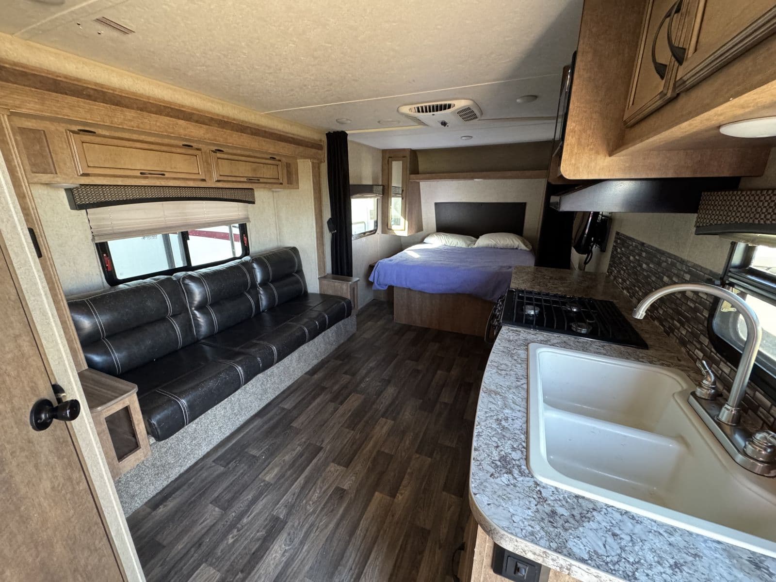 2017 Starcraft 2017 Starcraft Launch - thumbnail 5