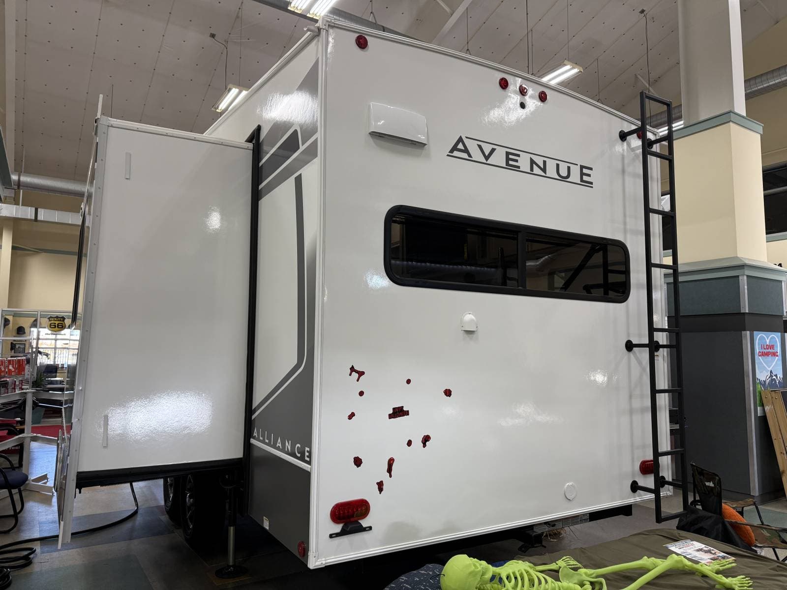 2026 Alliance RV 2026 Alliance RV Avenue All Access - thumbnail 4