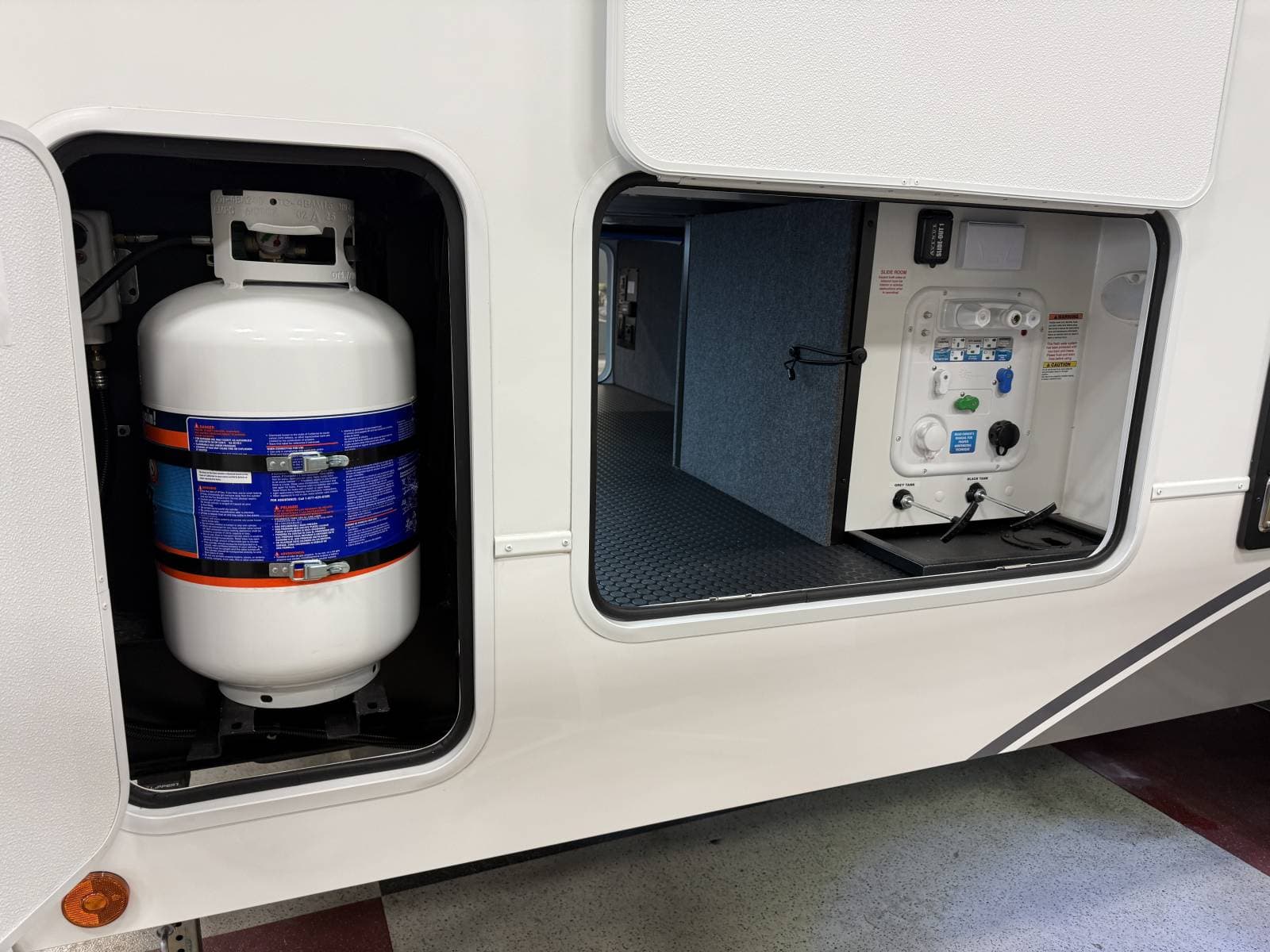 2026 Alliance RV 2026 Alliance RV Avenue All Access - thumbnail 9