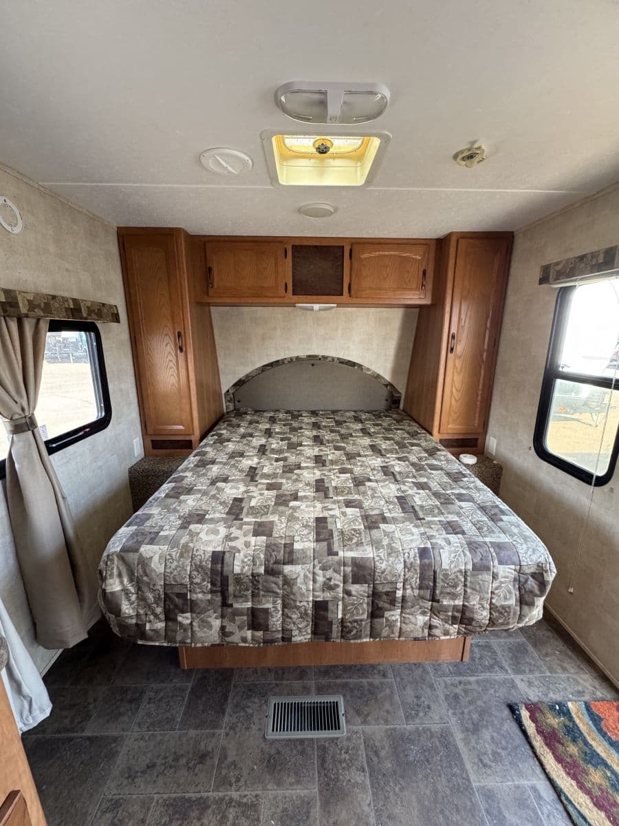 2011 Keystone RV 2011 Keystone RV Hornet - thumbnail 10