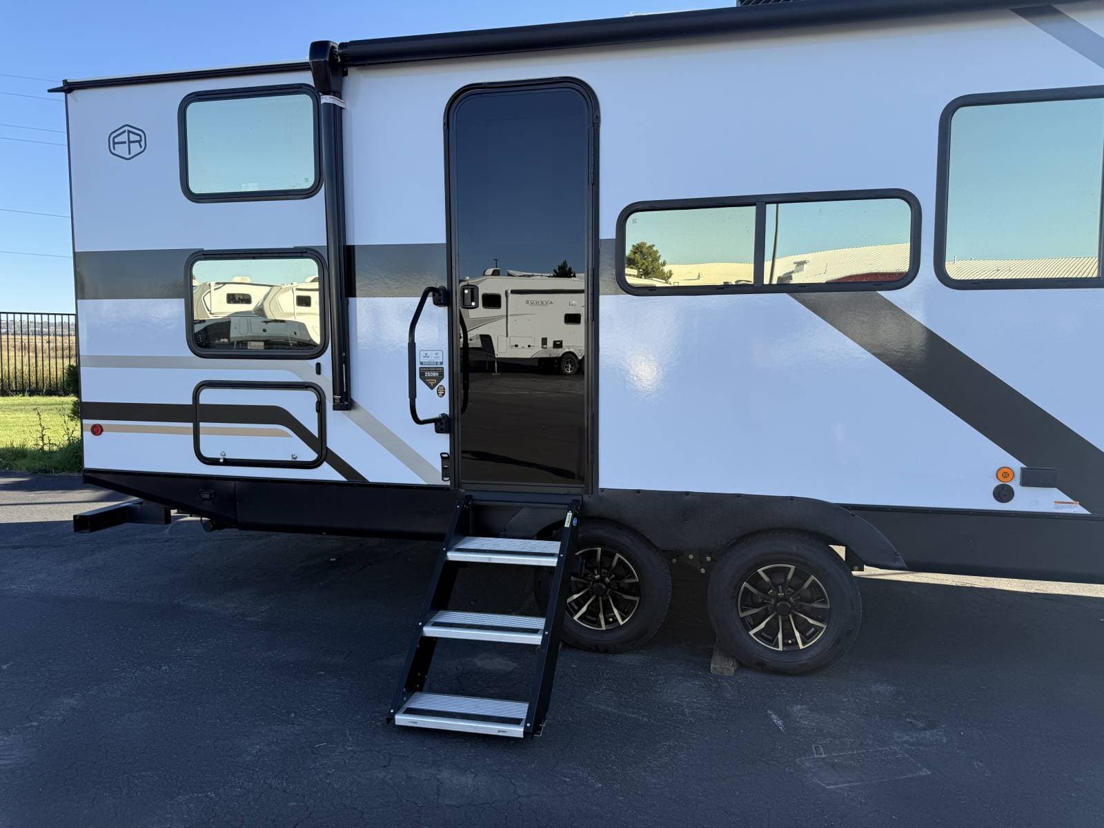 2026 Prime Time RV 2026 Prime Time RV Tracer - thumbnail 9