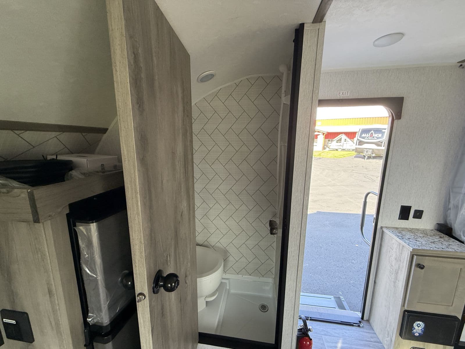 2026 Sunset Park RV 2026 Sunset Park RV Sun Lite Toy Hauler - thumbnail 12