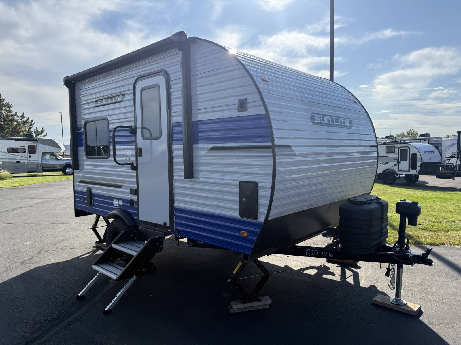 2026 Sunset Park RV 2026 Sunset Park RV Sun Lite Toy Hauler - image 1