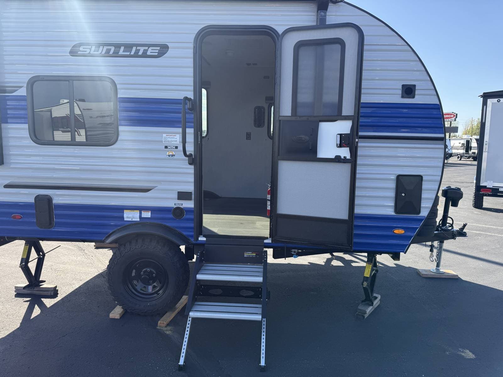 2026 Sunset Park RV 2026 Sunset Park RV Sun Lite Toy Hauler - thumbnail 6