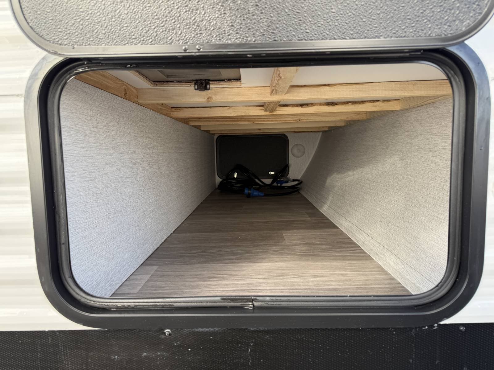 2026 Sunset Park RV 2026 Sunset Park RV Sun Lite Toy Hauler - thumbnail 6