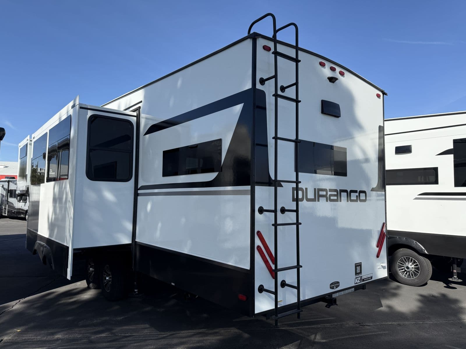 2026 KZ RV 2026 KZ RV Durango - thumbnail 4