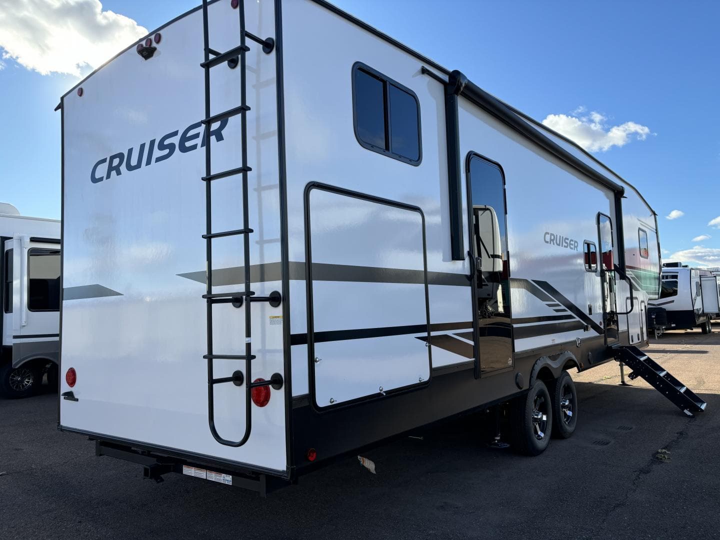 2025 Keystone RV 2025 Keystone RV Cruiser - thumbnail 5