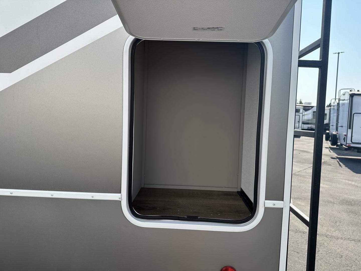 2025 Alliance RV 2025 Alliance RV Paradigm - thumbnail 7