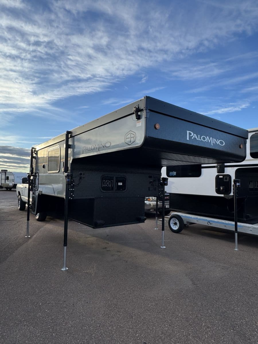 2026 Palomino 2026 Palomino Backpack Truck - thumbnail 2