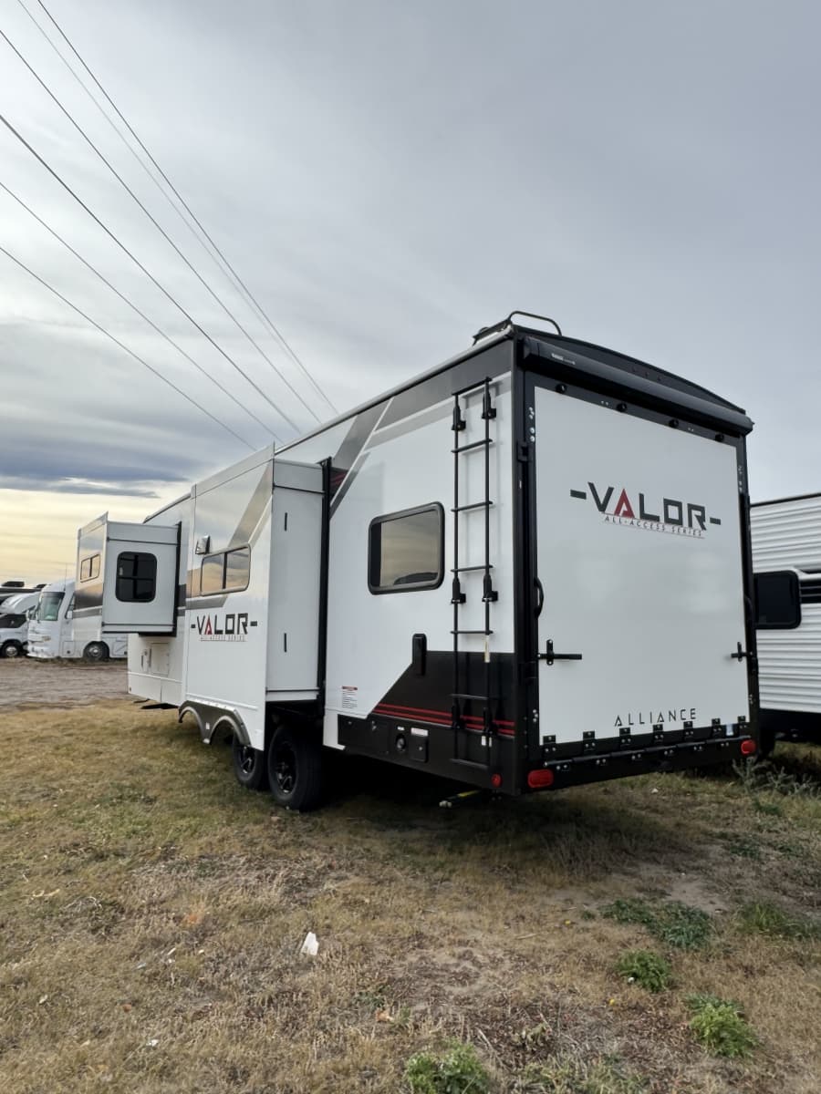 2026 Alliance RV 2026 Alliance RV Valor - thumbnail 9