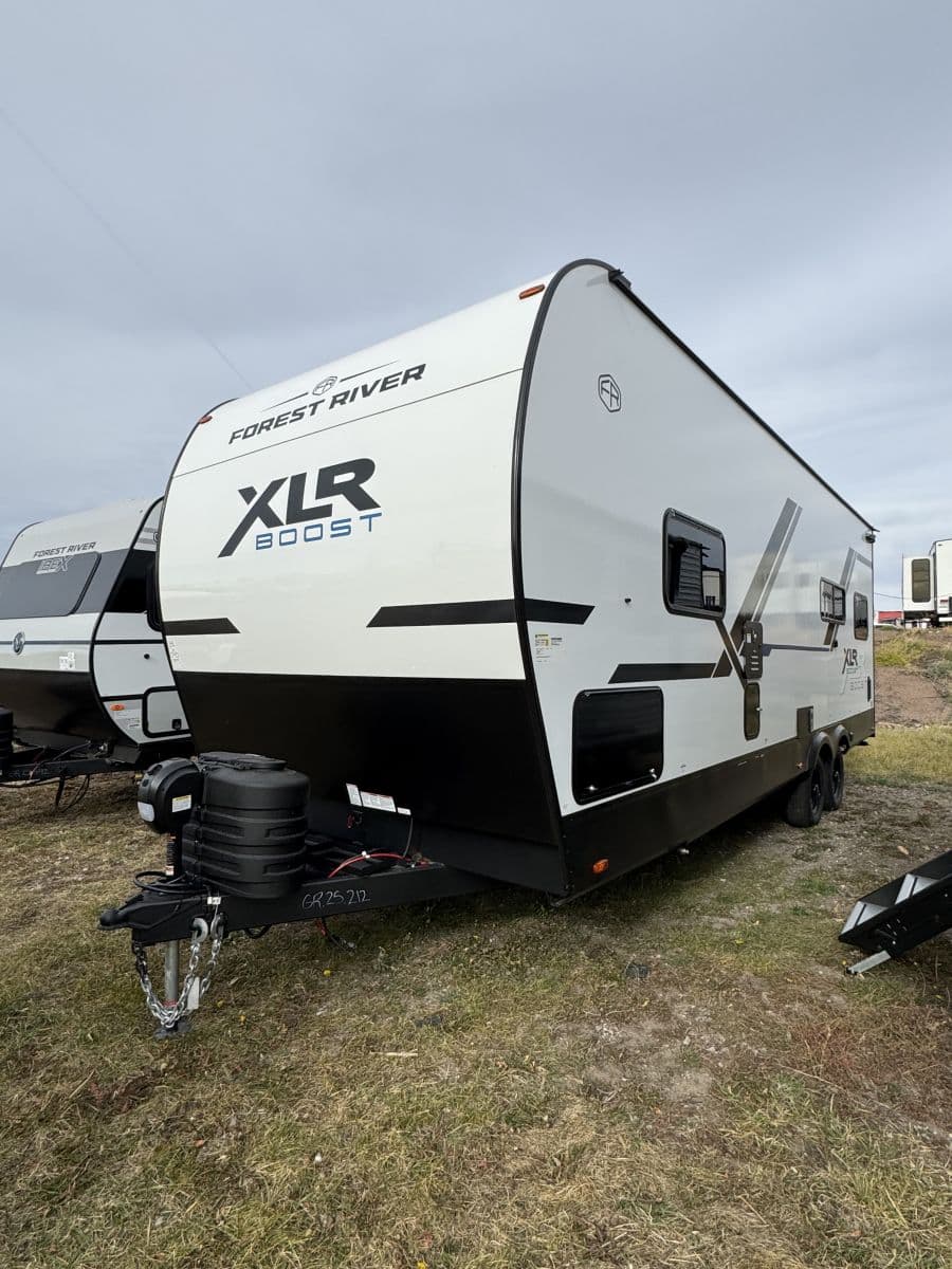 2026 Forest River RV 2026 Forest River RV Xlr Boost Toy Hauler - thumbnail 3