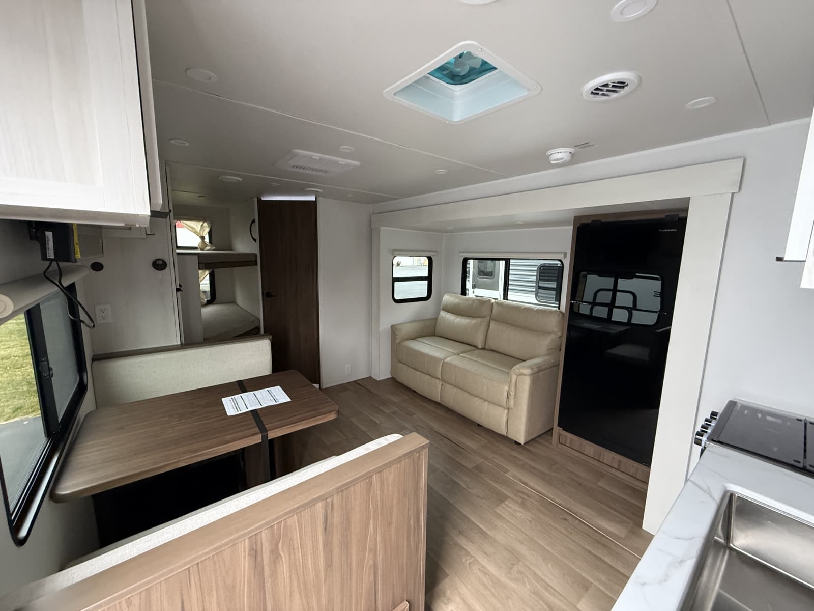 2026 Winnebago 2026 Winnebago Access - thumbnail 10