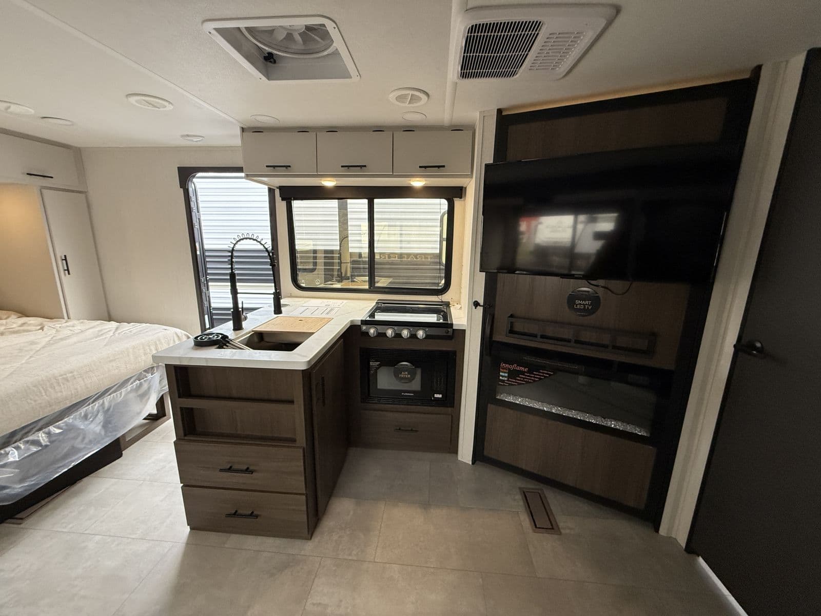 2026 Prime Time RV 2026 Prime Time RV Tracer - thumbnail 12