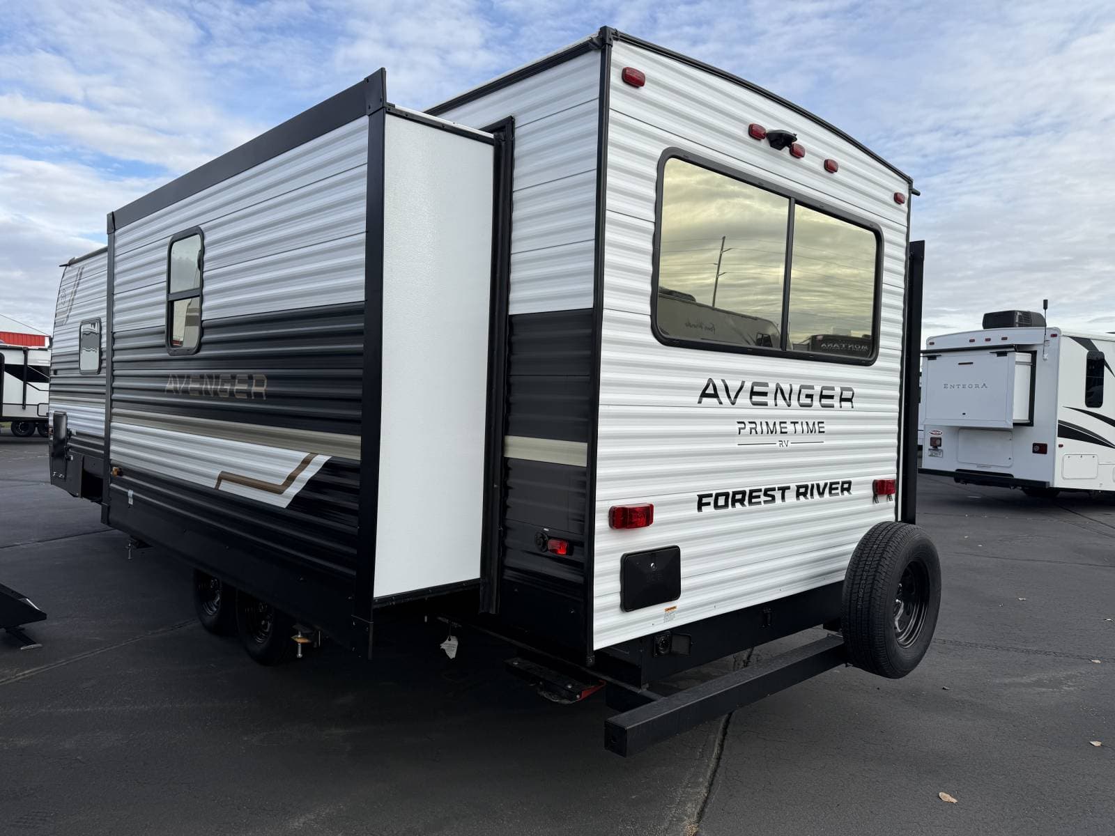 2026 Forest River RV 2026 Forest River RV Avenger - thumbnail 4
